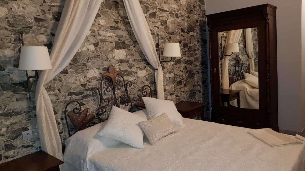 Casa Rural La Puerta Del Rio Lobos San Leonardo de Yagüe Екстериор снимка