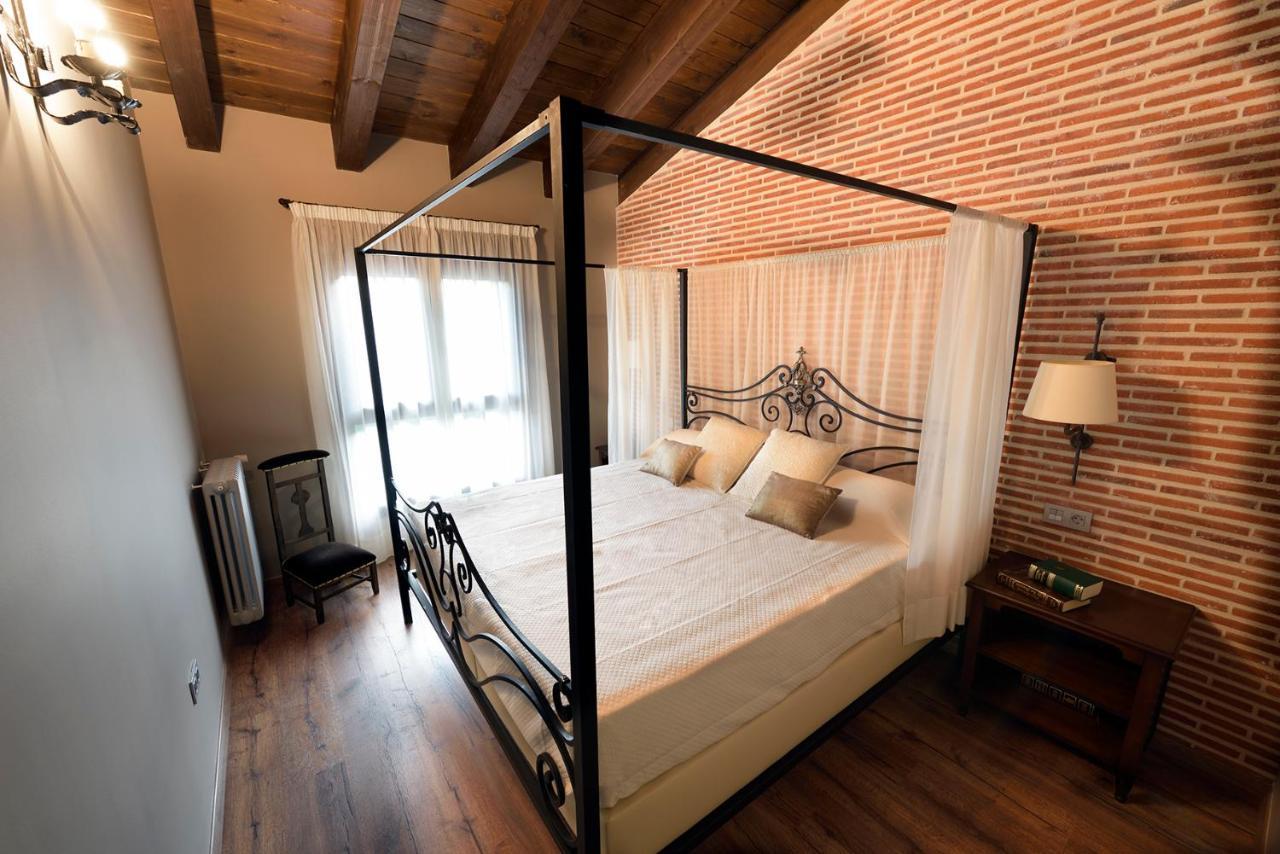 Casa Rural La Puerta Del Rio Lobos San Leonardo de Yagüe Екстериор снимка